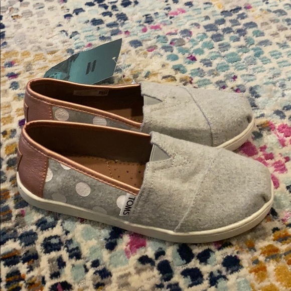 drizzle dots felt women's classics